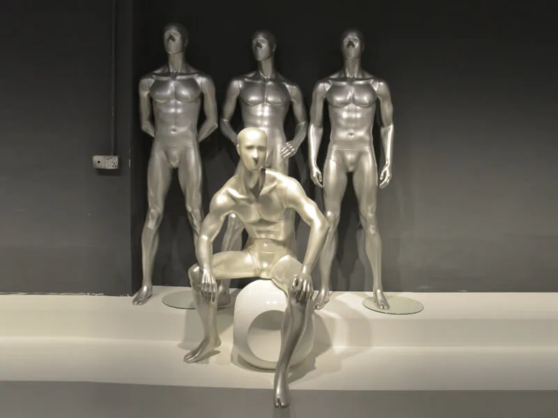 Siliver male mannequin